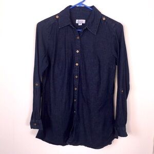 🌸 Denim&Company blue button down top. Size XXS.